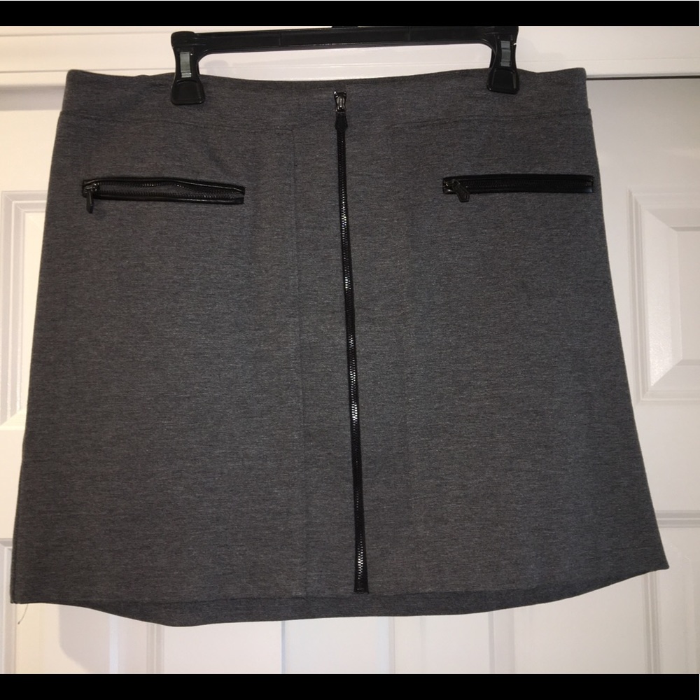 WHBM gray ponte skirt. Size 12.  Barely worn.
